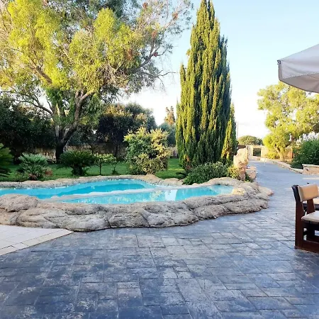 Villa The Chateau *